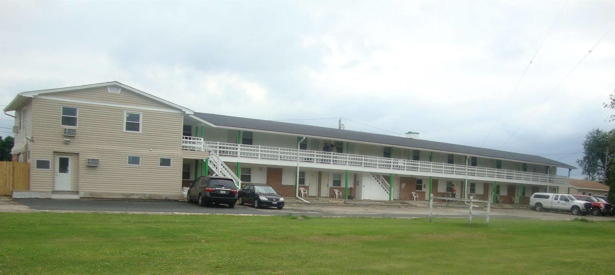 Relax Inn Streator Exterior photo